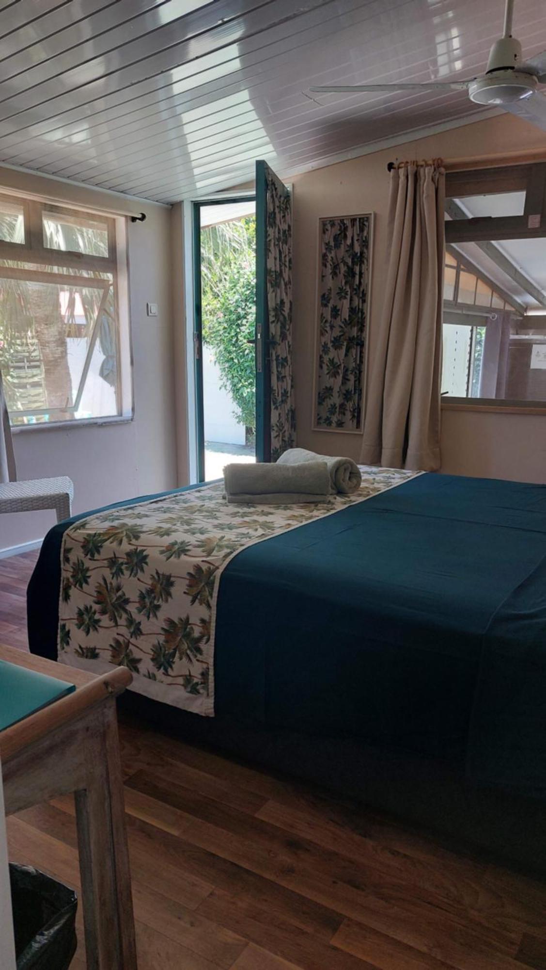 เทียวาปิติ ลอดจ์ Hotel อุตูโรอา ภายนอก รูปภาพ